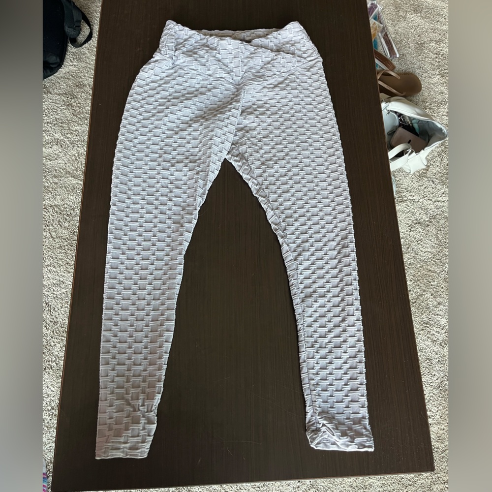 Crossover Leggings Butt Scrunch High Waist Grey